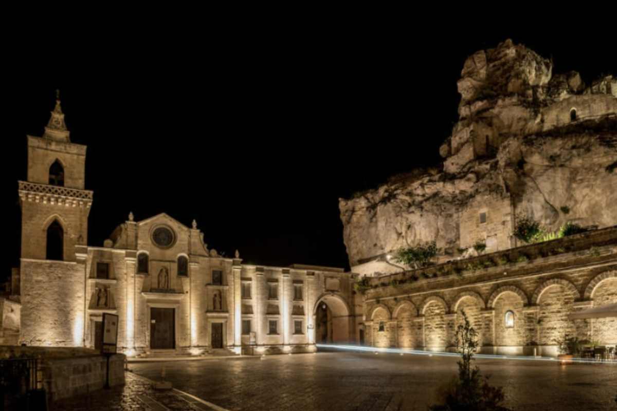 L’Italia è costellata di borghi dove il tempo si è fermato, luoghi ideali per chi cerca una vacanza all’insegna della tranquillità,